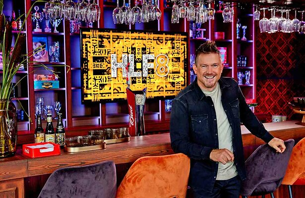 Johnny de Mol in HLF8