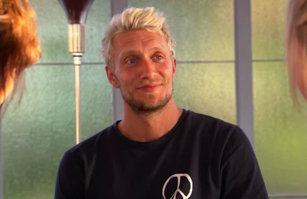 Joshua doet bizarre onthulling in Wie is de Mol?