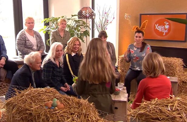 Quiinty Trustfull en Loretta Schrijver deden elk jaar een actie voor kippen.