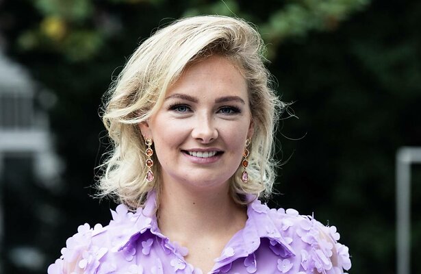 Maxime Meiland werd bekend door de Chateau Meiland-reeksen.