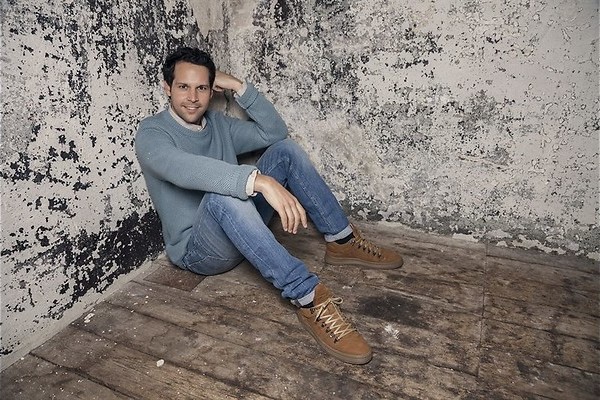 Victor betovert Fajah in Mindf*ck