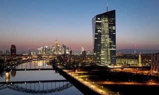 Moneyland: Deutsche Bank und dunkle Geschäfte