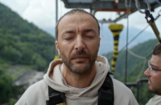 Nasrdin Dchar in The Life Trail