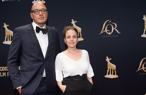 NPO-drama over Big Pharma in de maak door Dana Nechushtan (rechts).