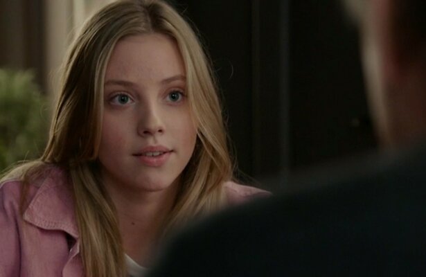 Noa Jacobus als Nola in GTST