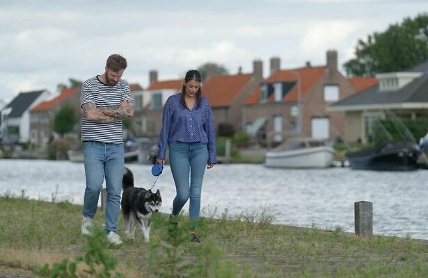 Tim Hofman met Zoë.