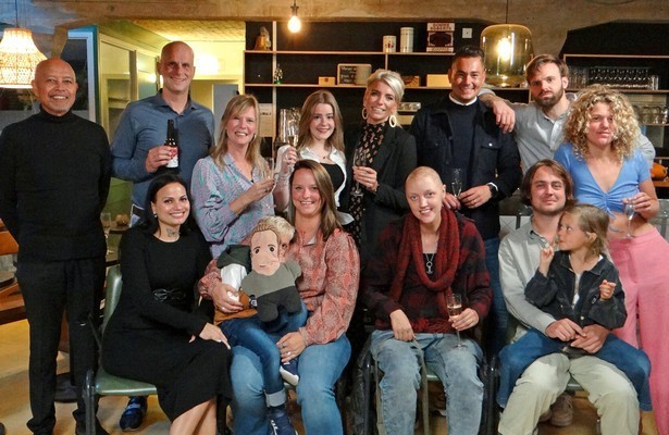 Over Mijn Lijk: De Reünie