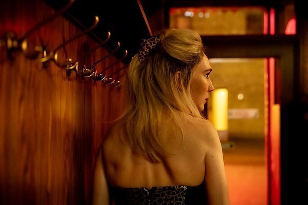 Sylvia op de vlucht in Red Light