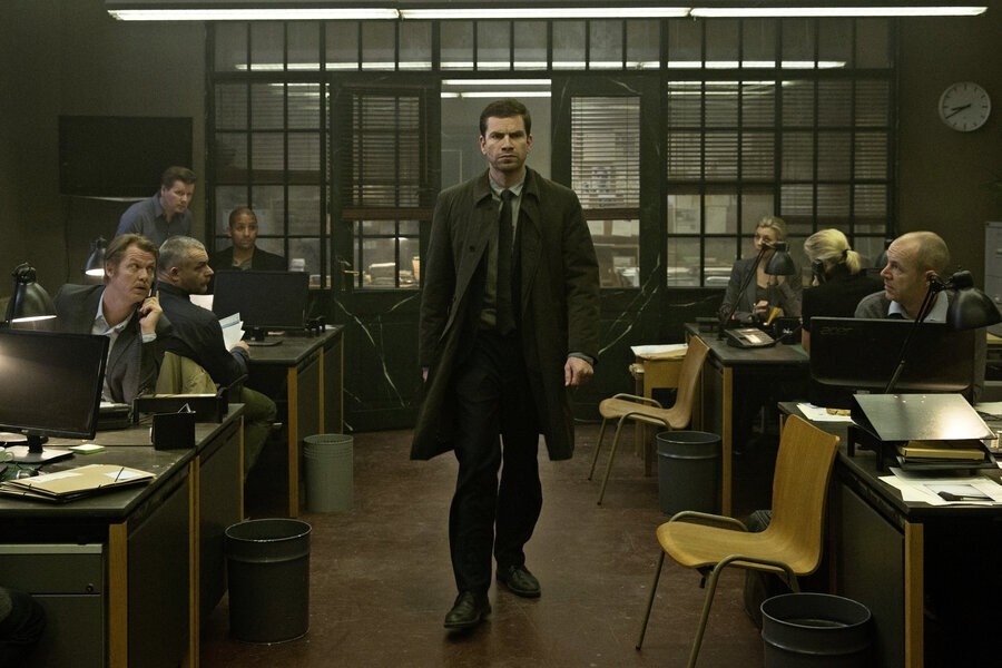 Serie Q: The Absent One