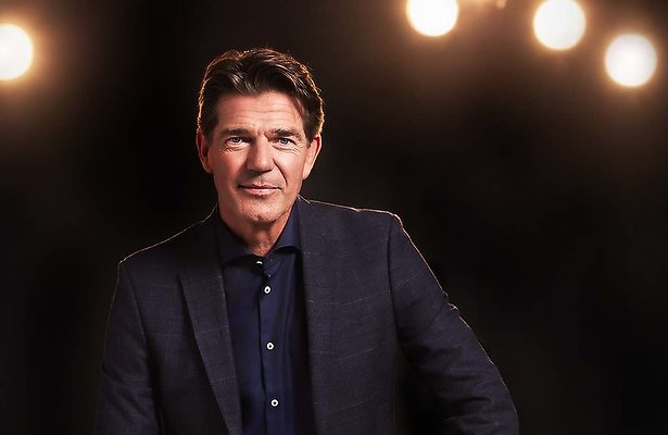 KRO-NCRV geeft Twan Huys reisprogramma