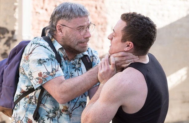 John Travolta en Devon Sawa in The Fanatic