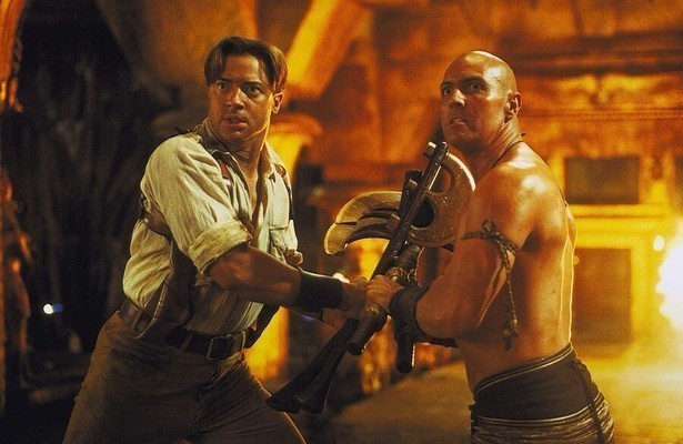 Brendan Fraser en Arnold Vosloo in The Mummy Returns