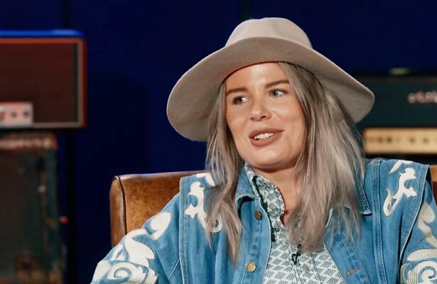 Jorieke van The Headliner