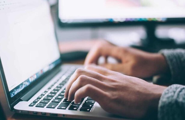 Meer tv kijken, minder betalen? Vergelijk tv, internet en energie direct online!