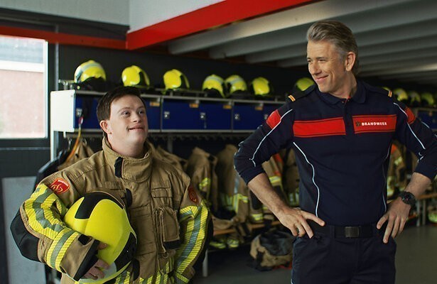 Wesley van Klink en Waldemar Torenstra in Bennie