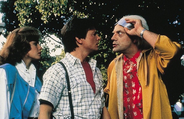 Michael J. Fox en Christopher Lloyd in Back to the Future Part II