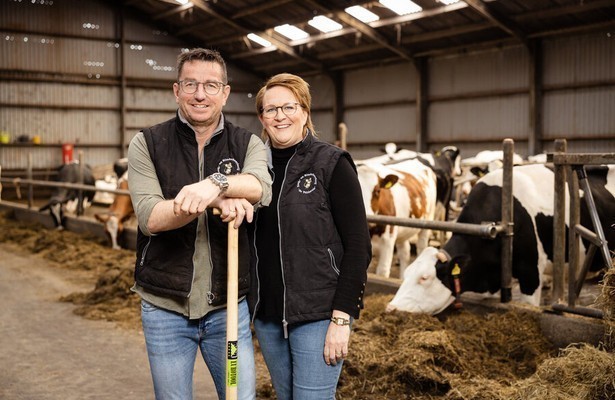 Menno en zorgboerin Jolanda in Boeren, Bijbels en Beauties