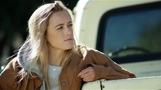 Scott Adkins knokt met drugsdealers