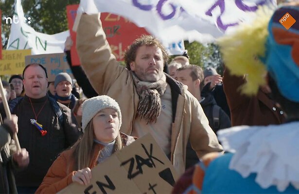 De Pieten staan oog in oog met boze mensen