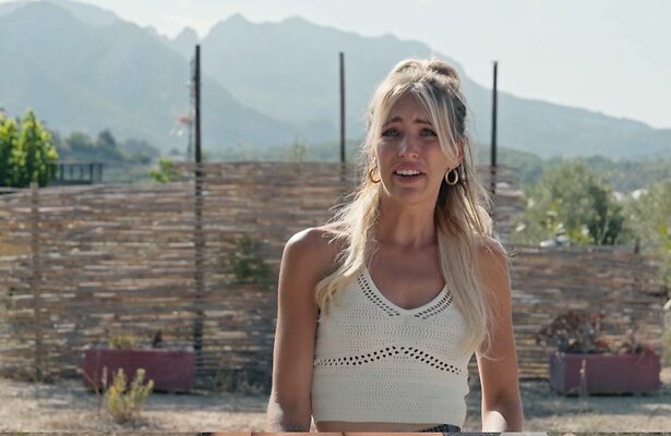 Denise in De Hanslers.