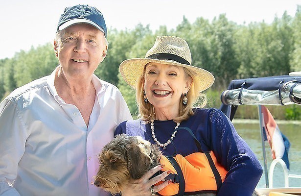 Andreé van Duin, Janny van der Heijden en teckel Nhaan.