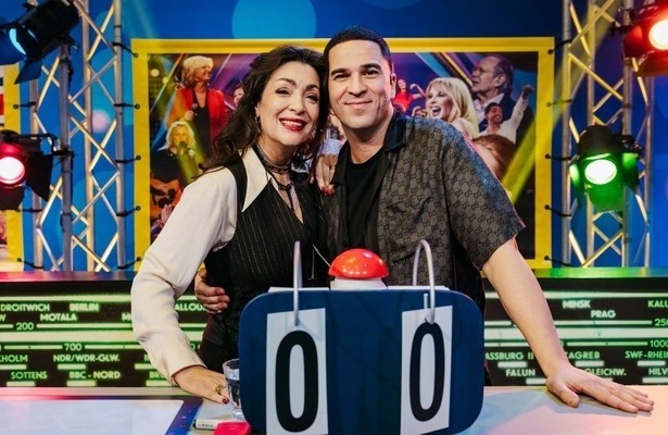 Monique Klemann en Nabil Aoulad Ayad in De Arbeidsvitaminen Quiz