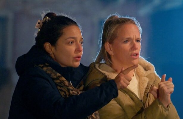 Adela en Danique in Bestemming X