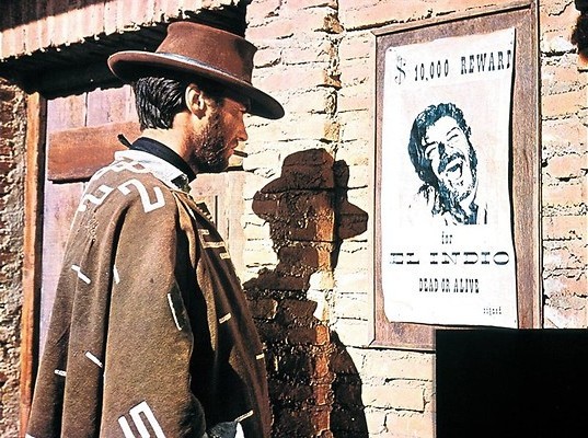 Premiejager Clint Eastwood jaagt op outlaws