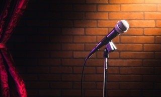 John Mulaney: New in Town