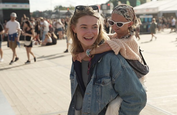 Emma Wortelboer met Amber in Je Zal Het Maar Hebben