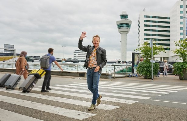 Hello Goodbye, Joris Linssen