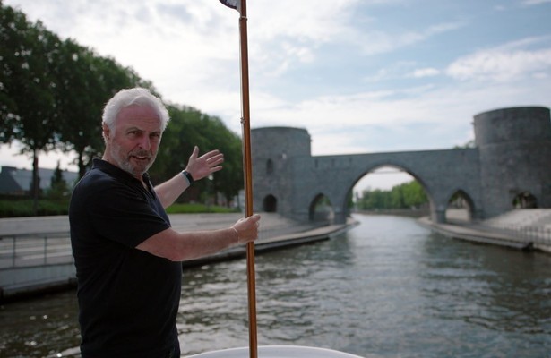 Huub Stapel voor Langs de Schelde