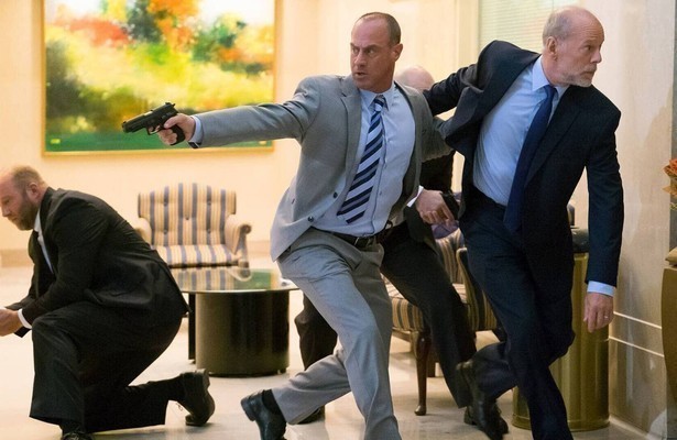 Christopher Melloni en Bruce Willis in Marauders