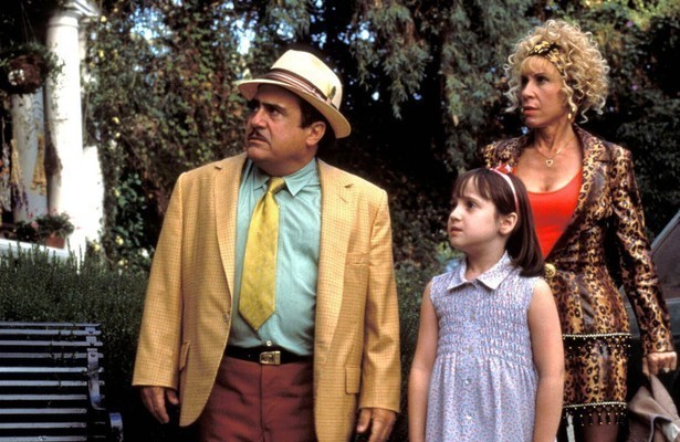 Mara Wilson, Danny DeVito en Rhea Perlman in Matilda