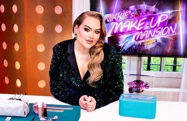 Nikkie de Jager voor Nikkie's Make-Up Mansion