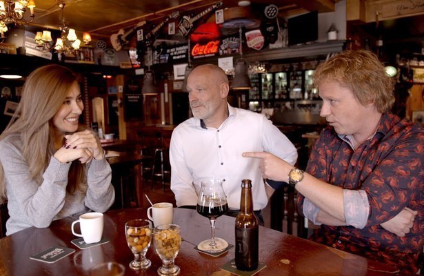 Fidan Ekiz in Op de Barricade