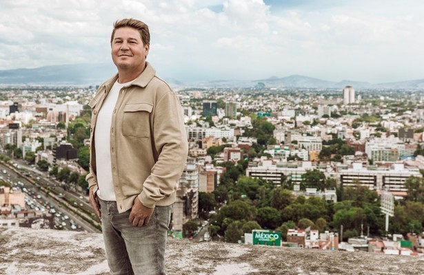 Martijn Krabbé voor Race Across the World