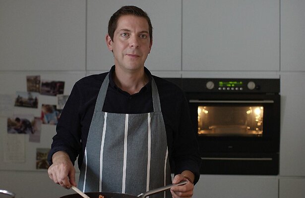 Ramsey Nasr als Erik in Oogappels