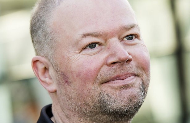 Raymond van Barneveld toont collectie in Verzamelkoorts