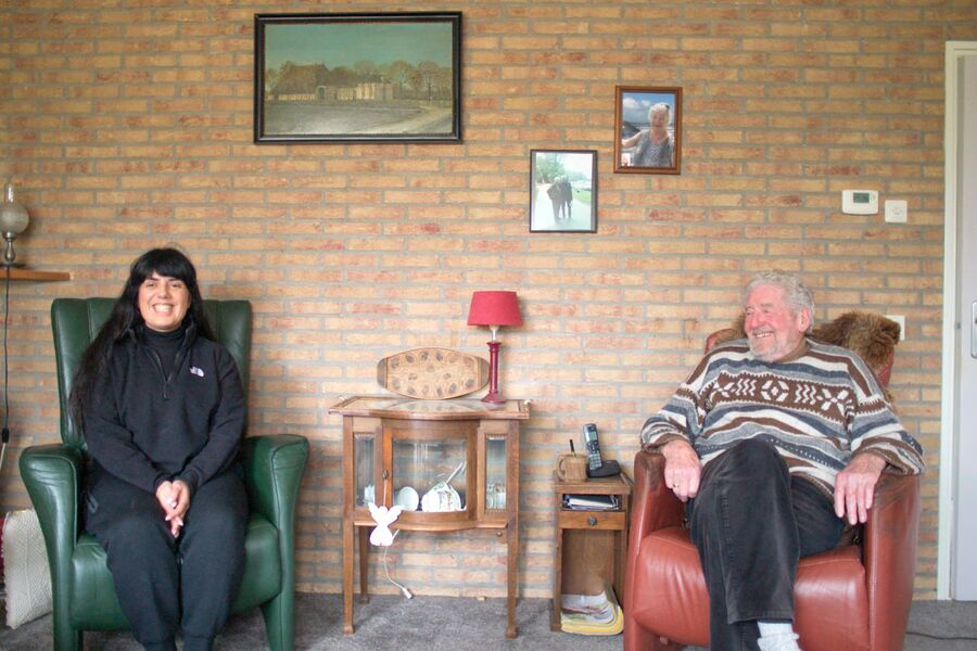 Tina Farifteh worstelt met het leven in Sexbierum