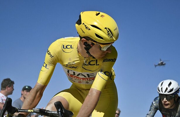 Tadej Pogacar tijdens Tour de France 2024