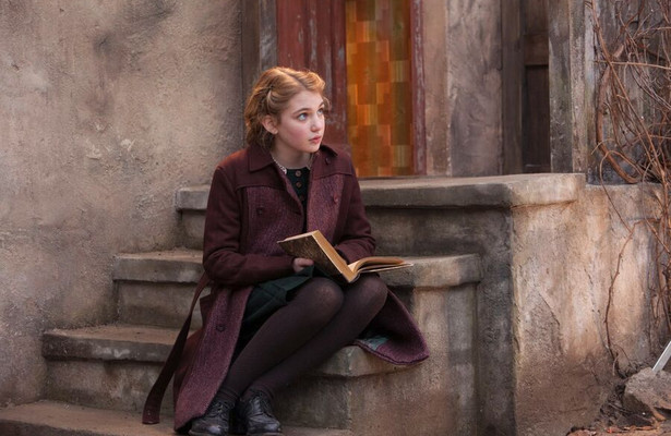 Sophie Nélisse in The Book Thief
