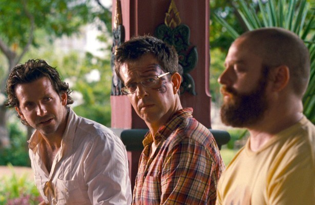 Bradley Cooper, Ed Helms en Zach Galifianakis in The Hangerover Part II