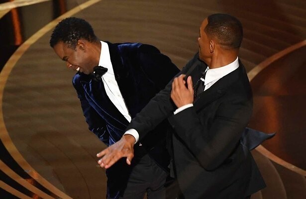 Will Smith slaat Chris Rock