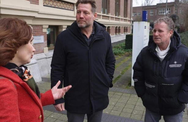 Rob met Dennis van der Geest in Waar Is Mijn Erfenis?