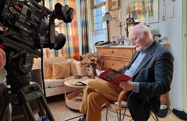 Dirk Mostert voor Wat Wij Hebben Doorstaan