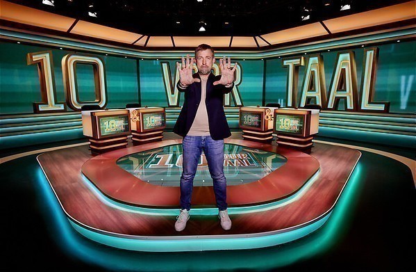 10 voor Taal met actrices tegen cabaretiers