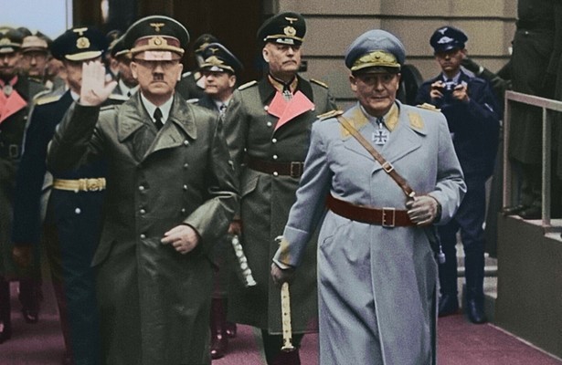 Hitler in Apocalypse: The fall of Hitler