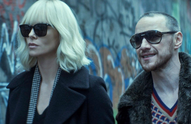 Charlize Theron en James McAvoy in Atomic Blonde