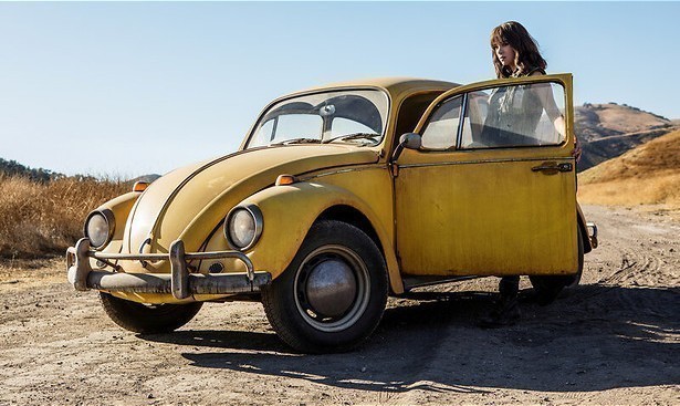De nieuwe auto van Hailee Steinfeld
